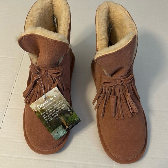 NWT Bear paw boots with fringe pinkish/tannish color - Picture 1 of 7